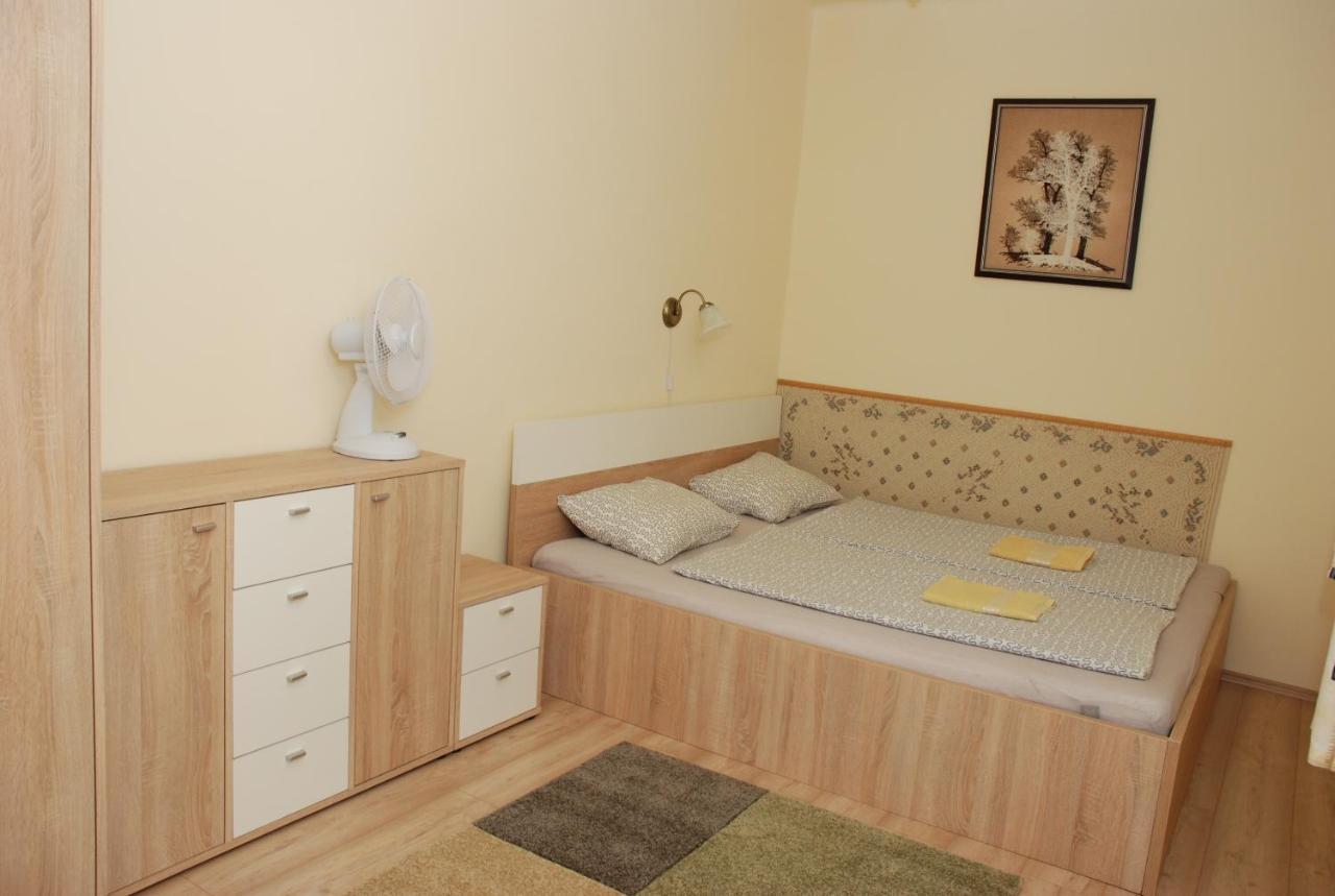 Ferienwohnung Kek Kucko Vendeghaz Fonyód Exterior foto