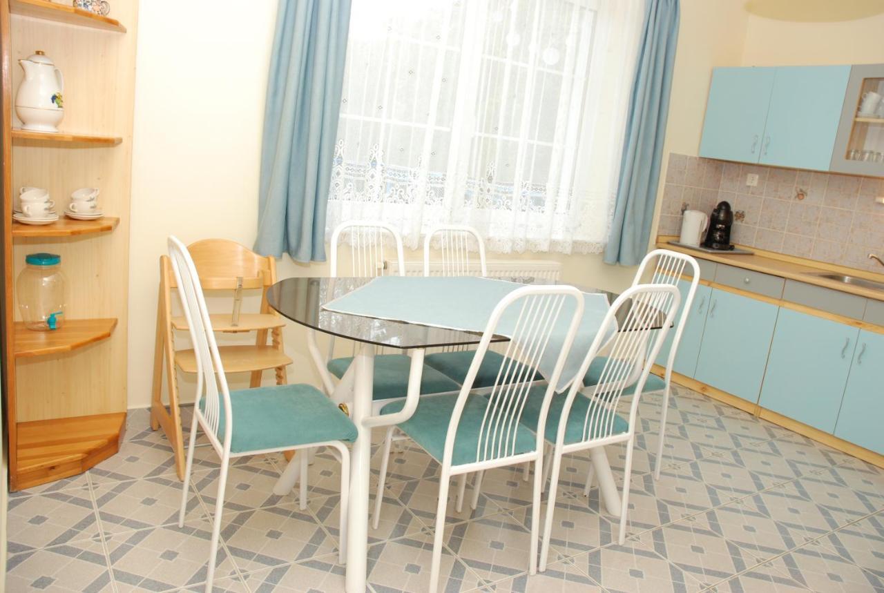Ferienwohnung Kek Kucko Vendeghaz Fonyód Exterior foto